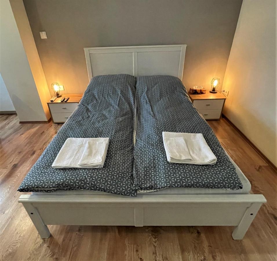 Hanna Apartman Debrecen Eksteriør billede